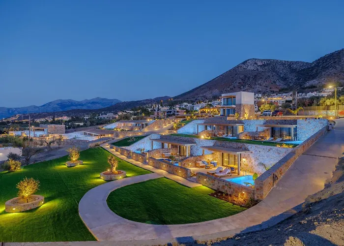 Deos Luxury Suites - Adults Only